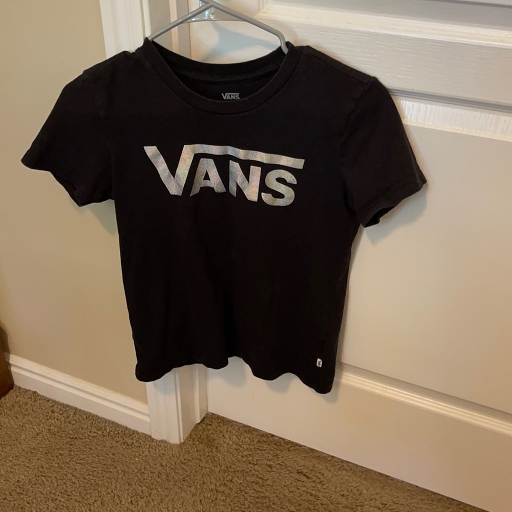 This is a van shirt size XS